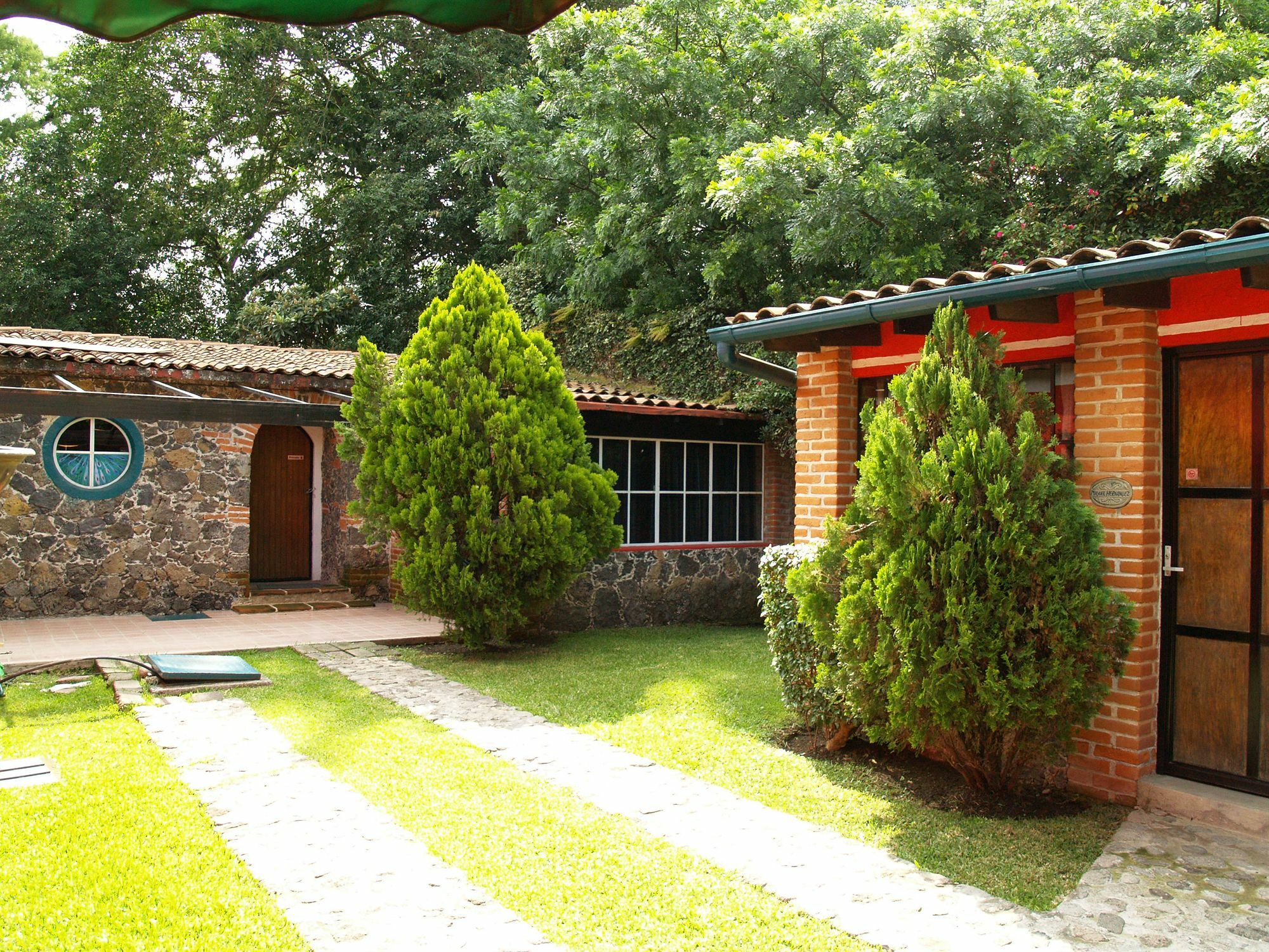 Hotel La Posada Del Valle (Adults Only) Tepoztlan Exterior photo
